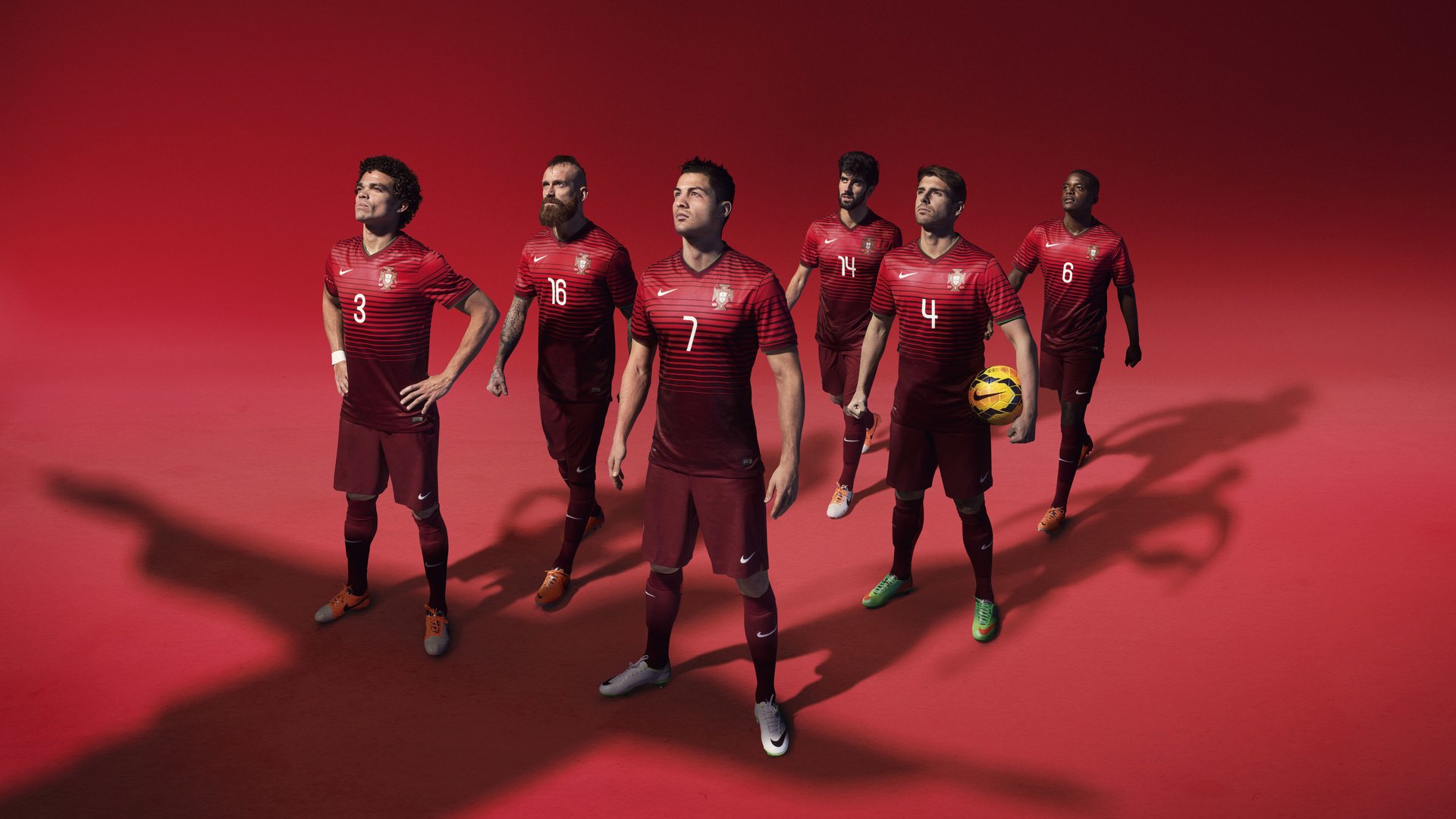 阿坎吉，沉默的城墙，托起曼城王朝的基石