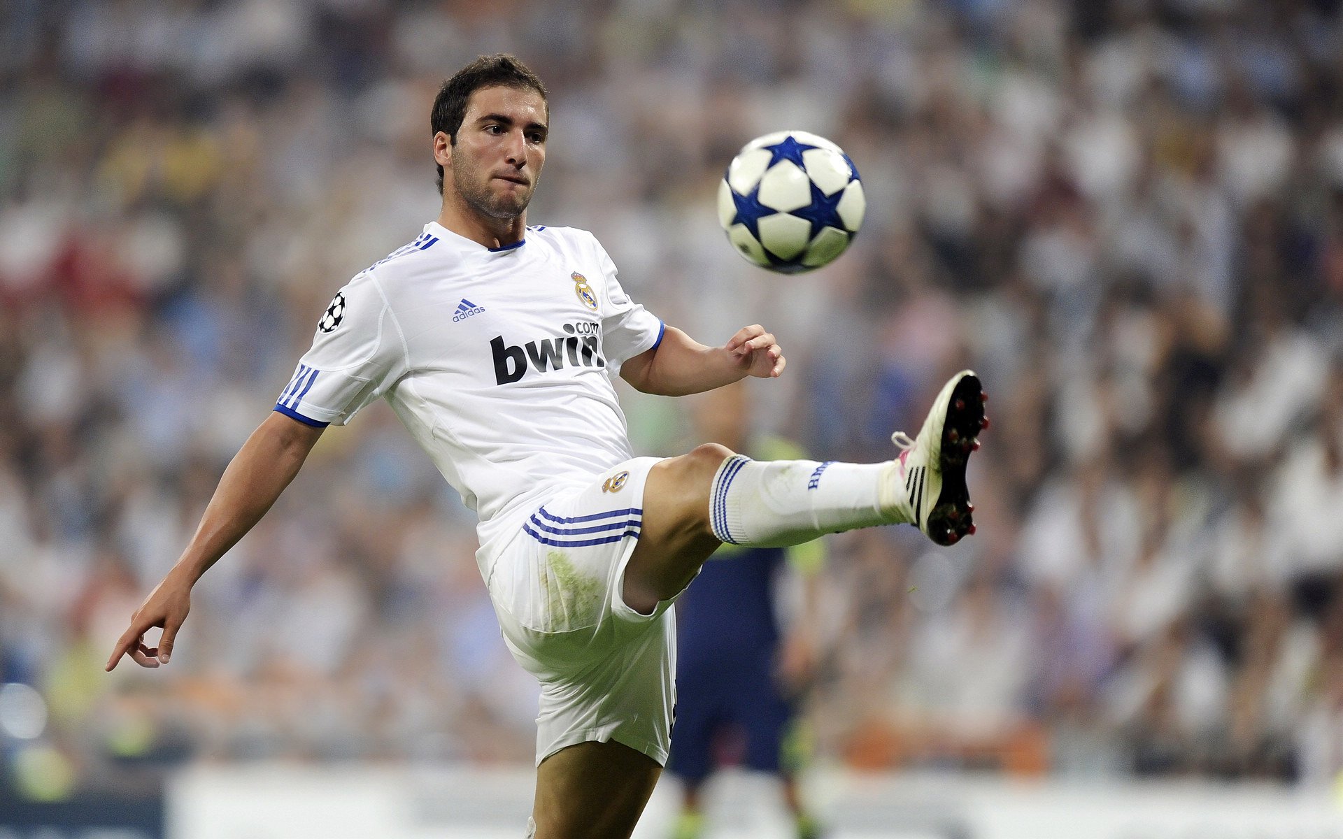 黄潜战术板上的德国密码,京多安防守端锁死奥地利的战术革命