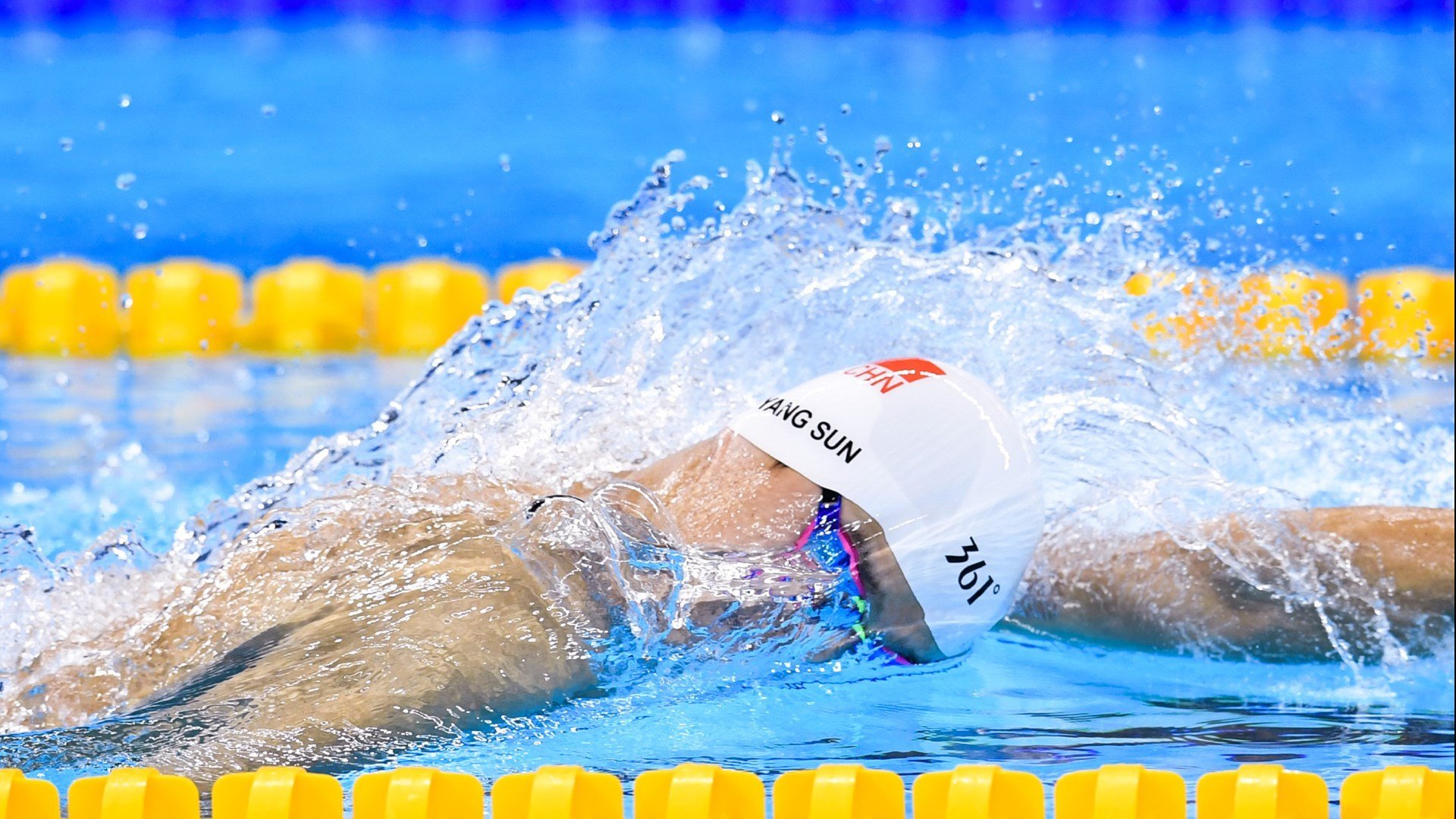 深圳队压制湖人，当德罗赞成为撕裂洛杉矶防线的关键先生